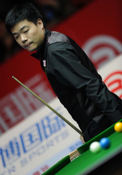 对抗的后腰 对抗的后腰